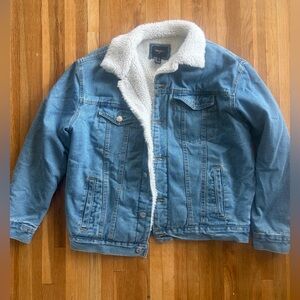 Blue Denim Jacket with White Sherpa Lining L Men’s Jean Jacket